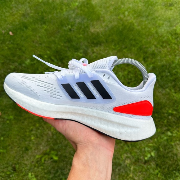 Adidas Pureboost 22 Women Running shoes brand new size 6,5 us - Picture 3 of 6